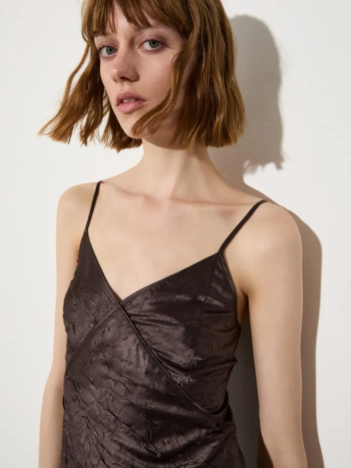 Crinkled satin slip dress - chocolate