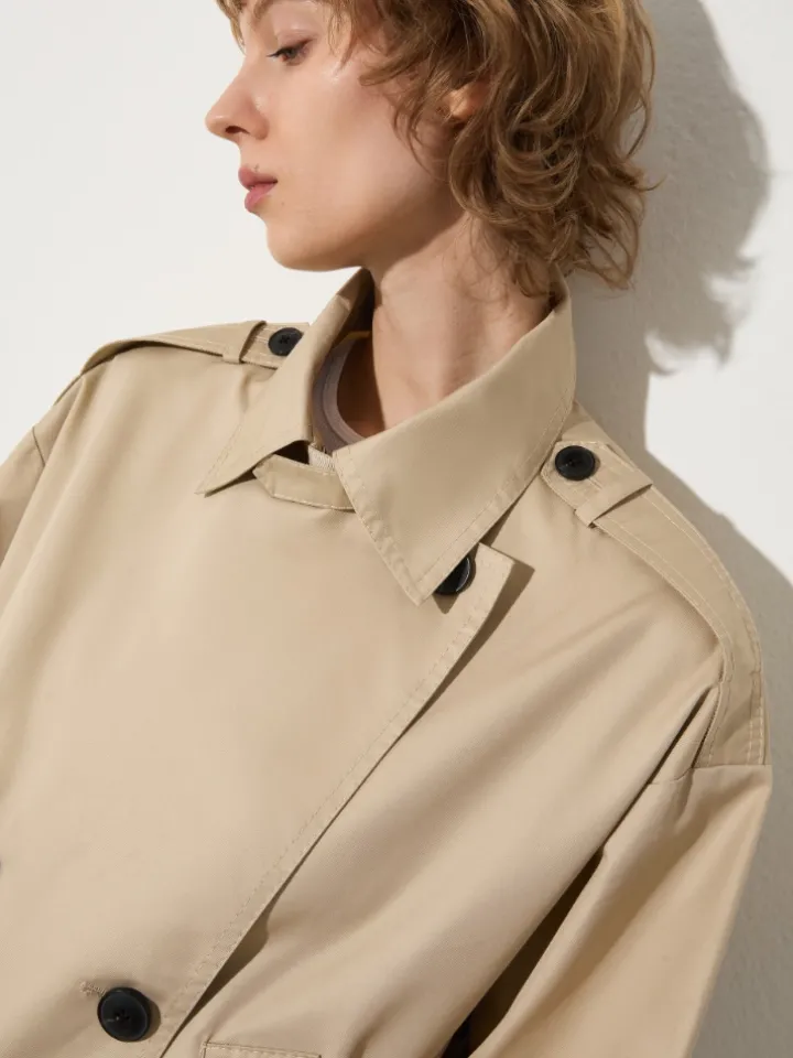 Cropped gabardine trench coat - beige