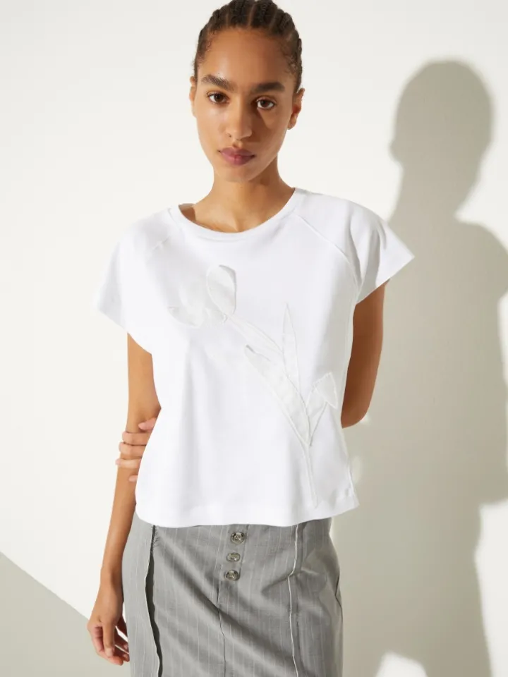 Floral-embroidered T-shirt - optical white