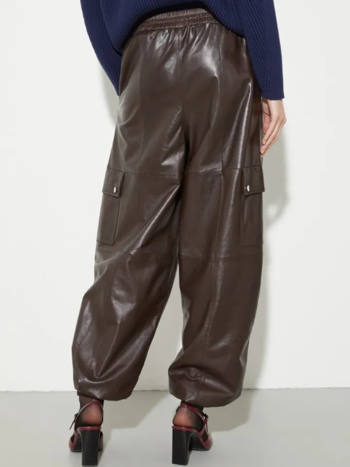 Glossy leather cargo trousers - chocolate