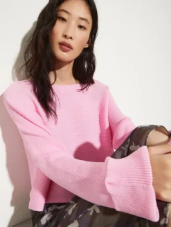 Horizontal rib-knit sweater - pink