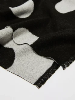 Jacquard stole - black white