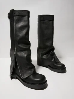 Leather biker boots - black