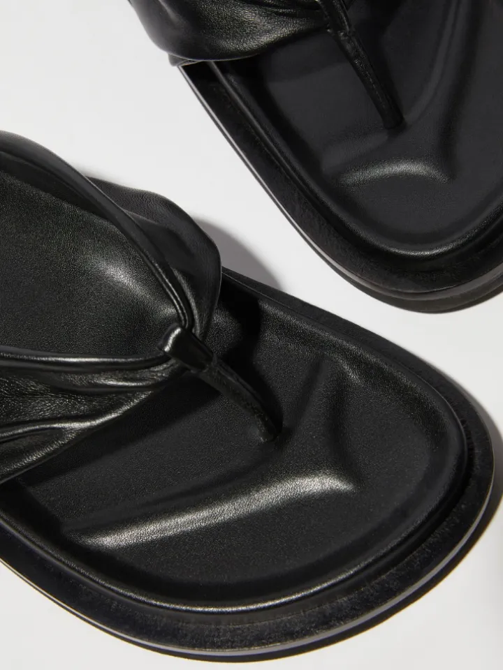 Nappa leather thong sandals - black
