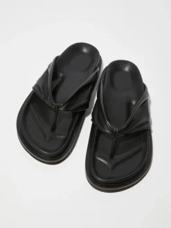 Nappa leather thong sandals - black