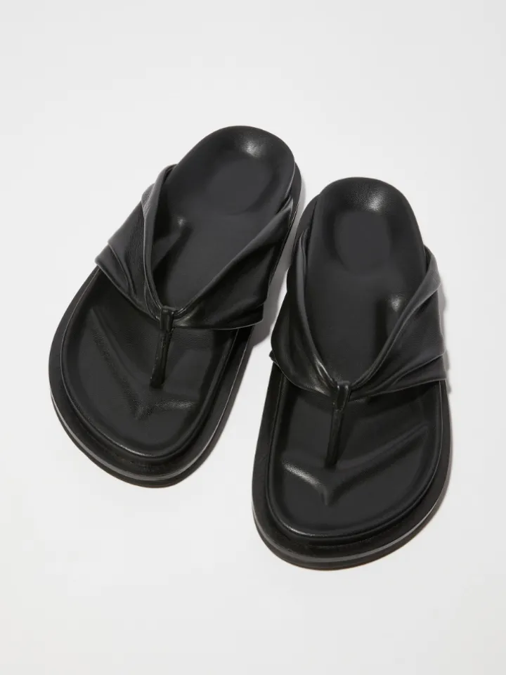 Nappa leather thong sandals - black