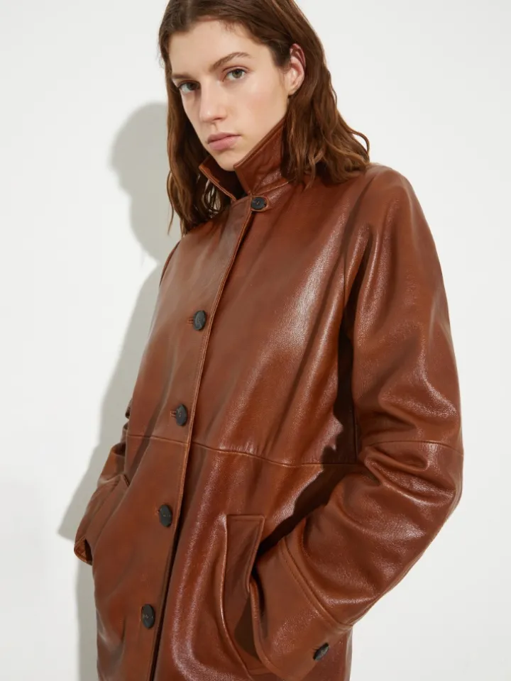 Shiny leather coat - brown
