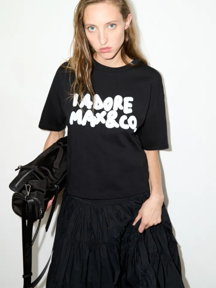 Slogan-print boxy-fit T-shirt - black