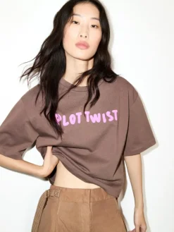 Slogan-print boxy-fit T-shirt - chocolate