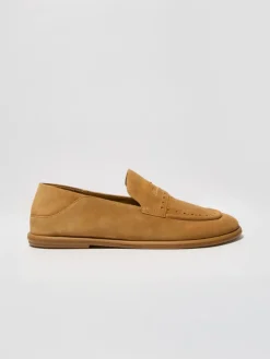 Suede loafers - camel